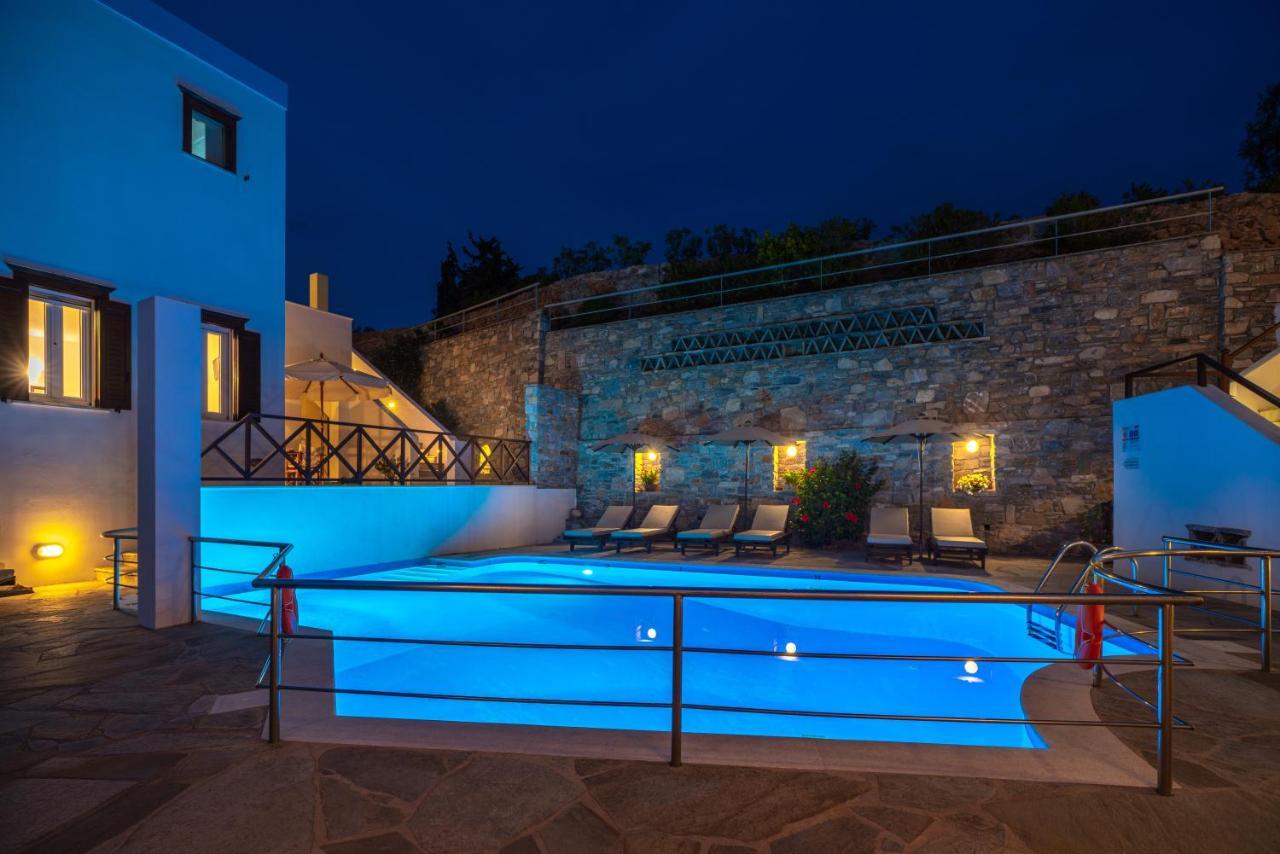 Reggina'S Apartments Финикас Экстерьер фото