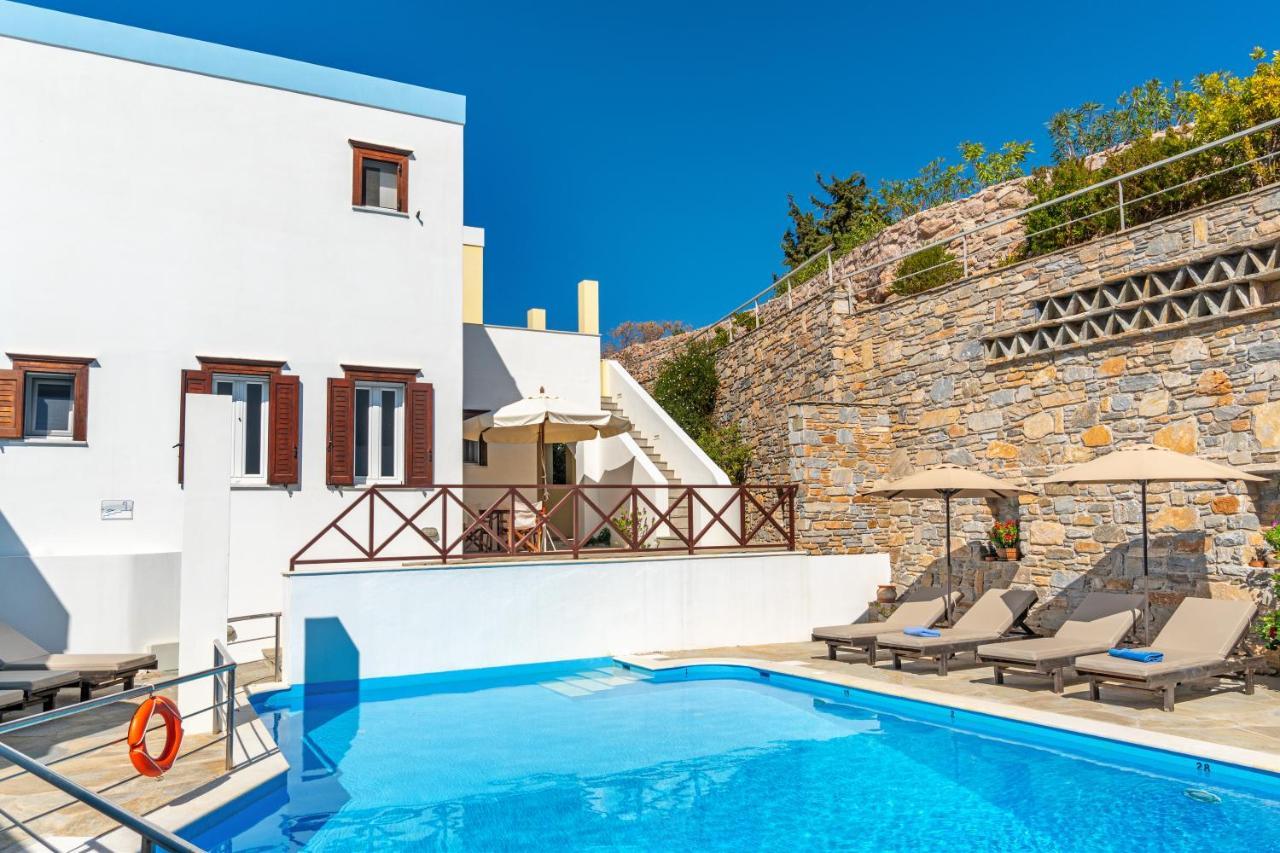 Reggina'S Apartments Финикас Экстерьер фото