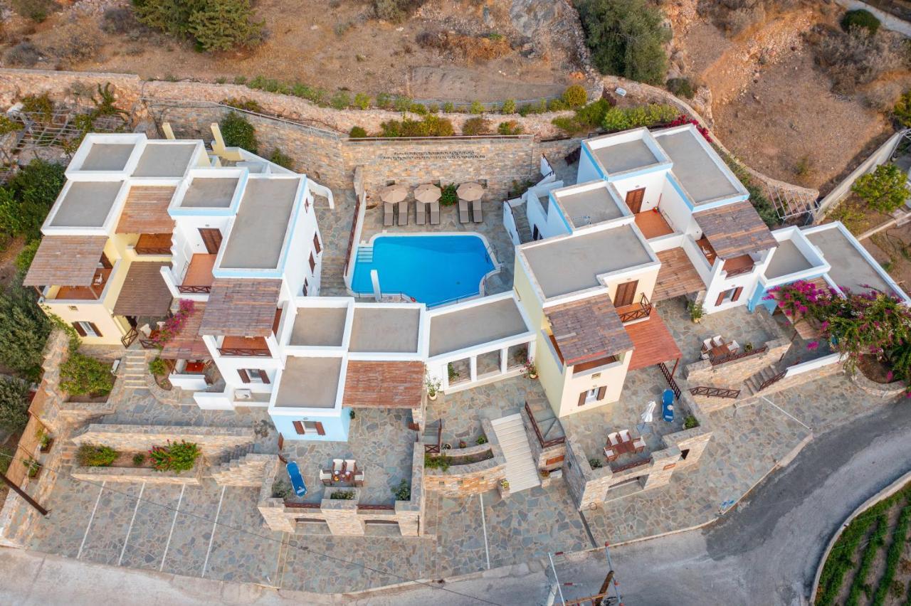 Reggina'S Apartments Финикас Экстерьер фото