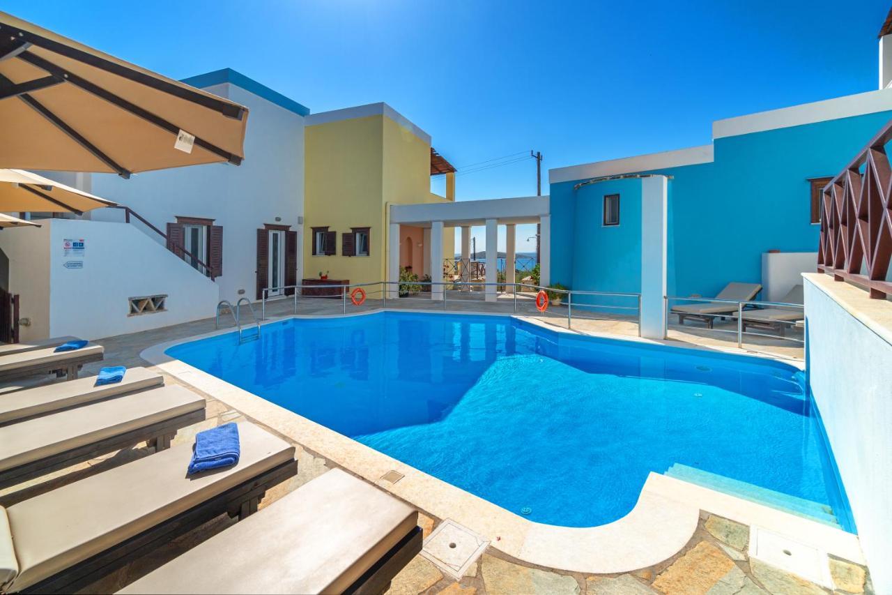 Reggina'S Apartments Финикас Экстерьер фото