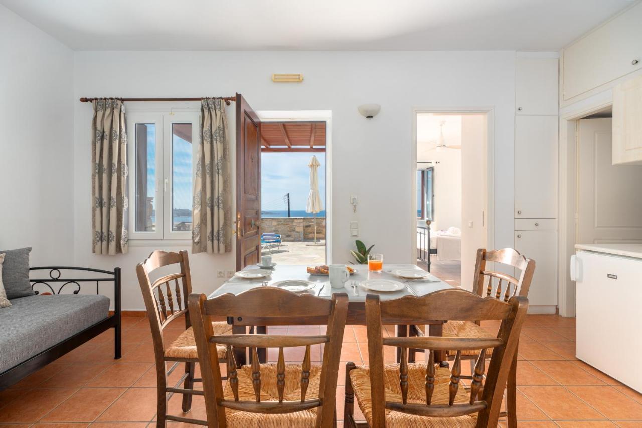 Reggina'S Apartments Финикас Экстерьер фото