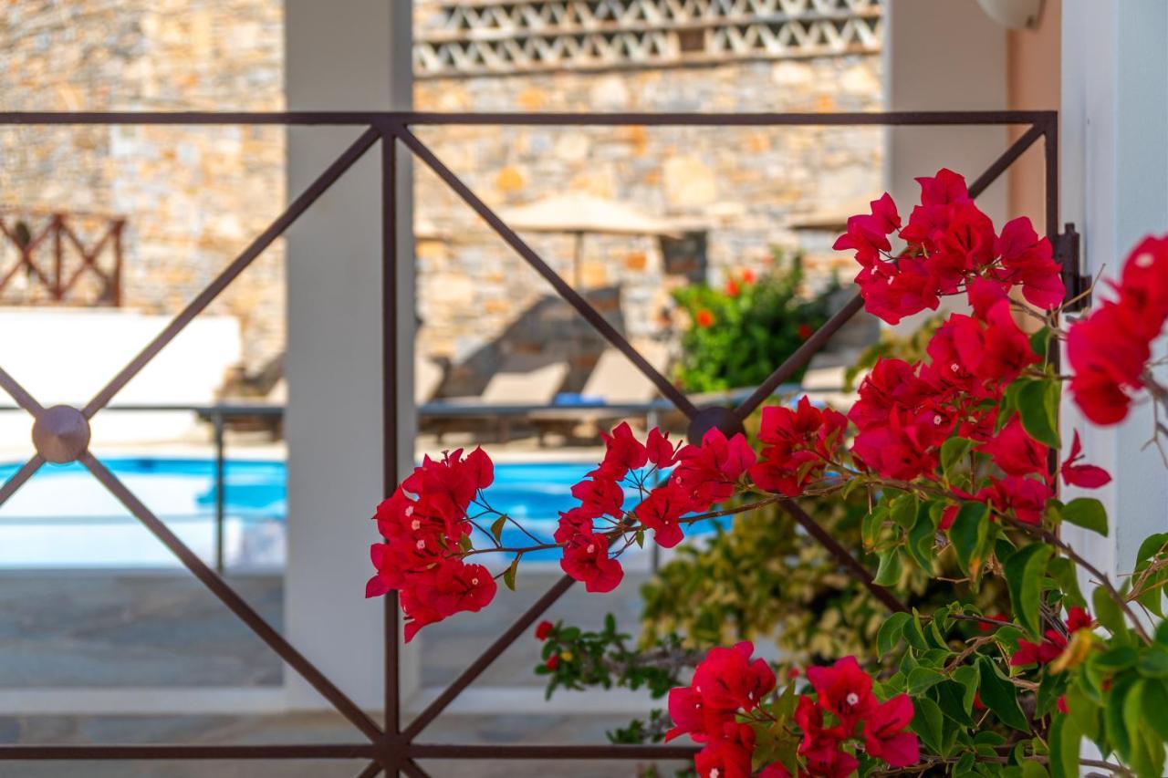 Reggina'S Apartments Финикас Экстерьер фото